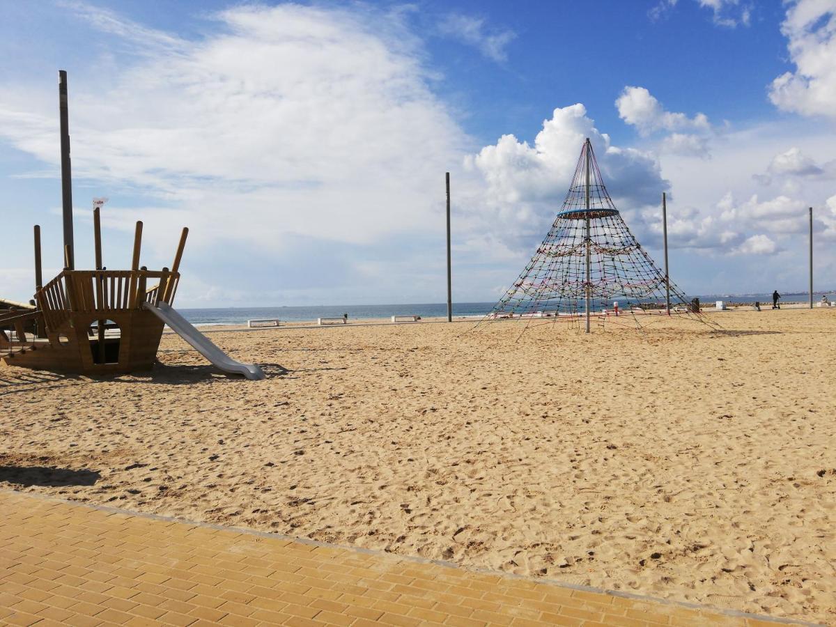 Ocean View Apartment Коста да Капарика Екстериор снимка